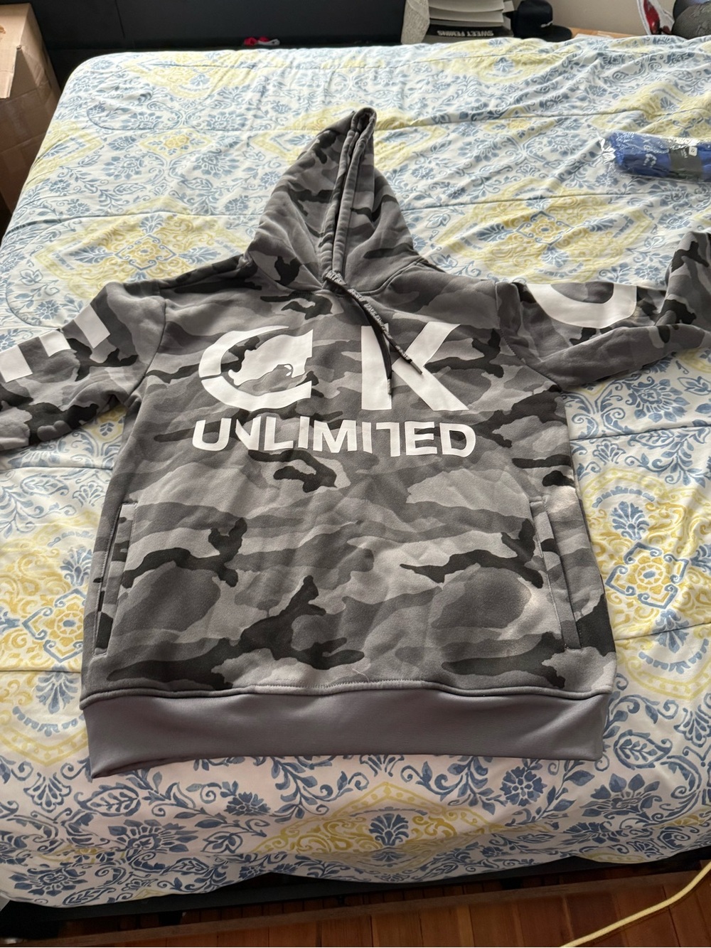 Ecko Unlimited Gray Camo Pullover Hoodie for men’s
